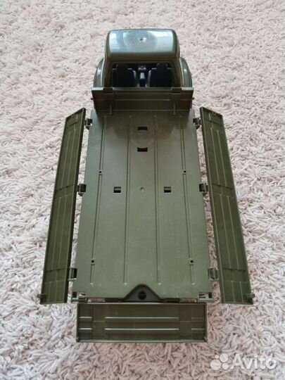 Военный автомобиль Муромец бортовой игрушка