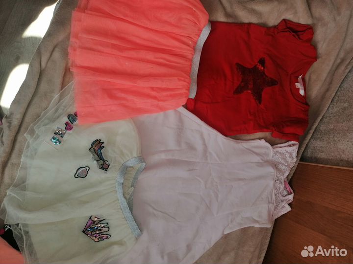 Пакетом летние вещи на р 110 hm и др 14 шт