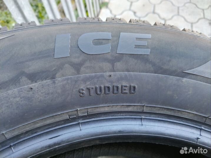 Formula Ice 215/65 R16 98T