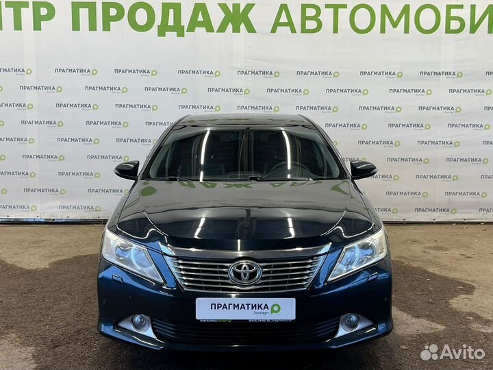 Toyota Camry 2.5 AT, 2011, 220 000 км