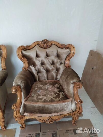 Диван с креслами