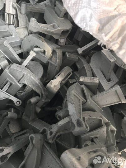 Замок клиновой