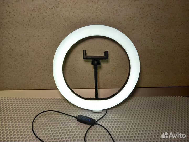 Кольцевая лампа 26 см