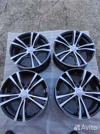 Диски R18 Скад Мюнхен 8 5x114.3 D60.1