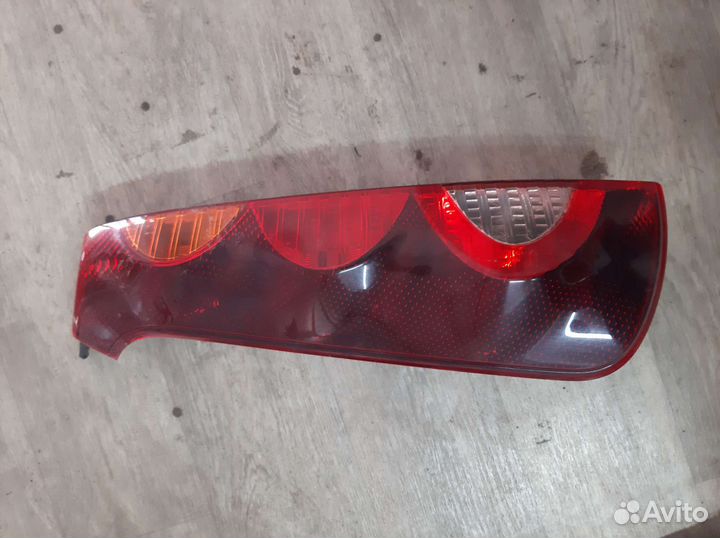 Стоп задний левый Nissan Note E11
