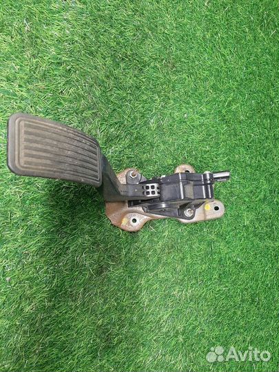 В наличии: Педаль газа на Mazda CX7