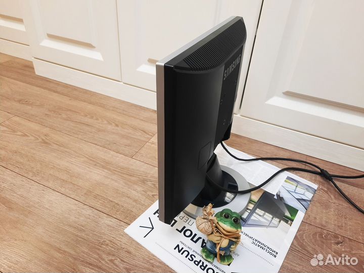 Монитор Samsung SyncMaster 710N 17 дюймов