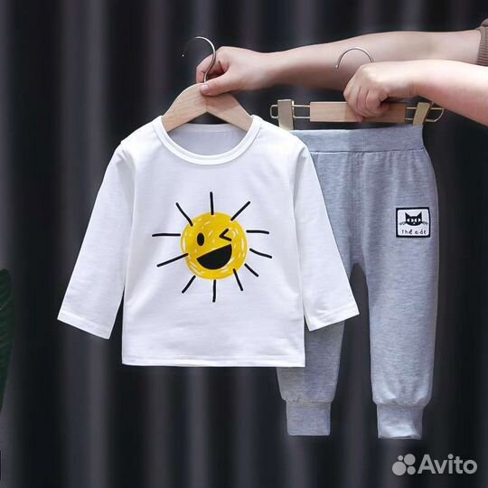 Костюм на мальчика новый