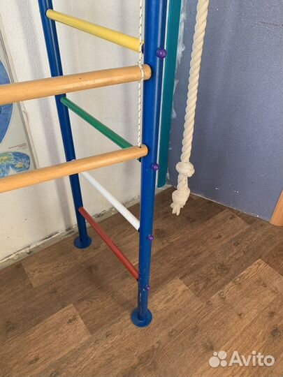 Шведская стенка с турником