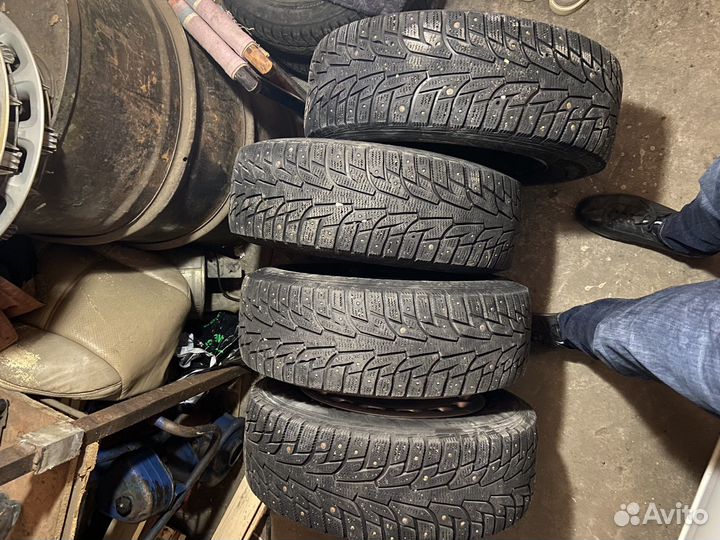 Диски BMW Hankook Winter I'Pike 205/65 R15 94T