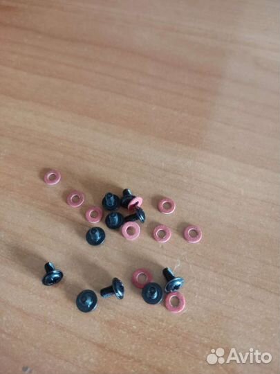 Болты/винты м3х6 для крепления материнской платы