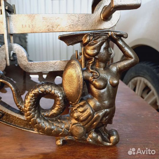 Весы старинные чугунные