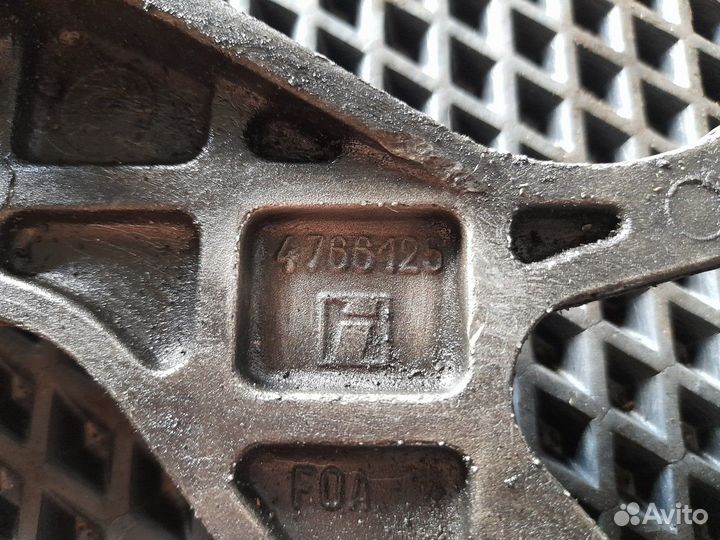 4766125 Крышка плиты двигателя Iveco EuroCargo