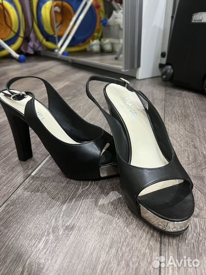 Босоножки chanel
