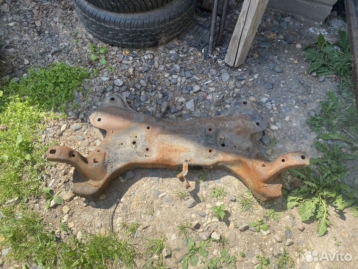 Подрамник hyundai solaris 2014