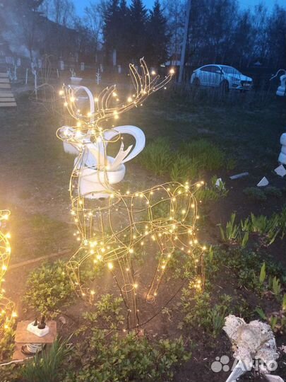 Садовый олень фигура