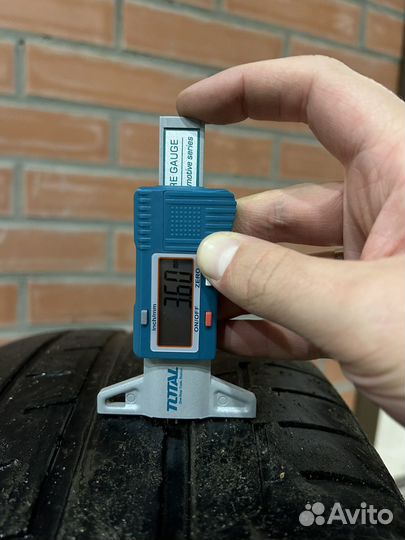 Continental ContiPremiumContact 6 215/55 R17