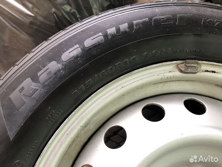 Kapsen Rassurer K737 215/60 R16