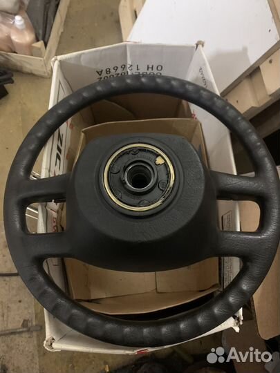 Продам руль на фольксваген т 4