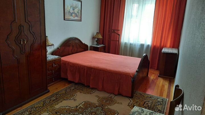 Покрывало на кровать , теневые занавески