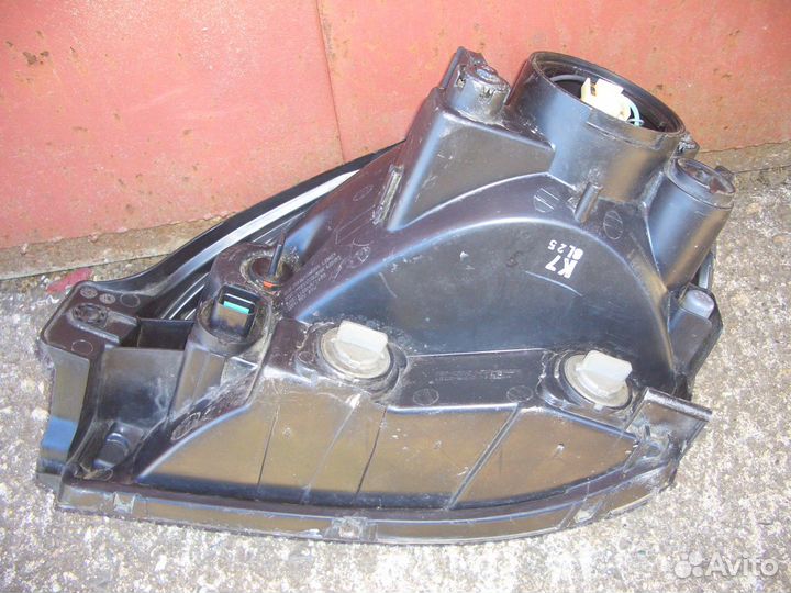 Фара правая Хёндэ Туссан с04-10г