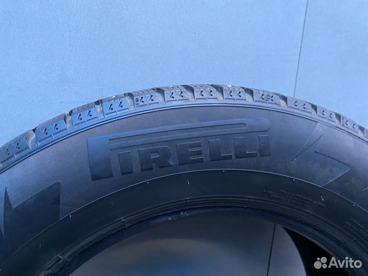 Pirelli Ice Zero 225/65 R17