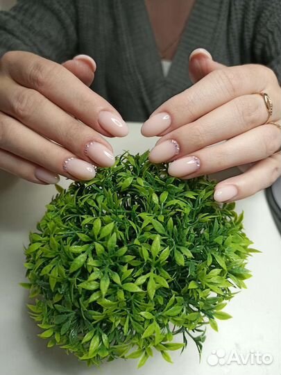 Маникюр, педикюр, шугаринг