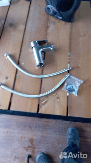 Смеситель для раковины с коротким изливом