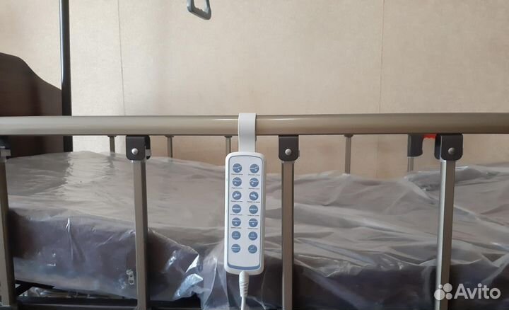 Кровать для лежачих больных с электроприводом