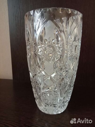 Хрустальная ваза