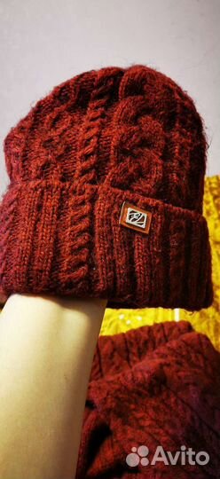 Шапка и шарф женский