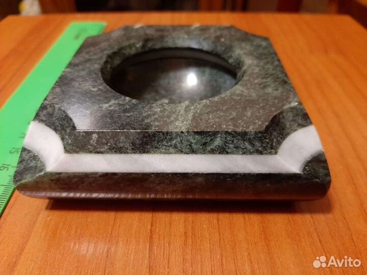 Пепельница, офиокальцит