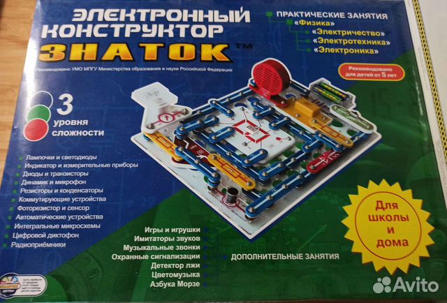 999 схем купить. Знаток 999 схем. Мастер-класс с конструктором Знаток. Электронный конструктор Знаток Фиксики игра со светом. Конструктор Знаток 999 схем фото.