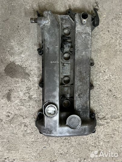 Клапанная крышка двигателя на Mazda 6 gg 1,8 MT