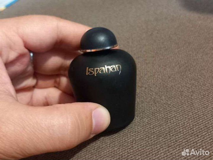 Духи Ispahan