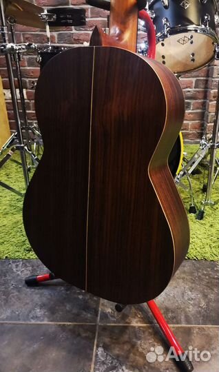 Классическая гитара + тюнер