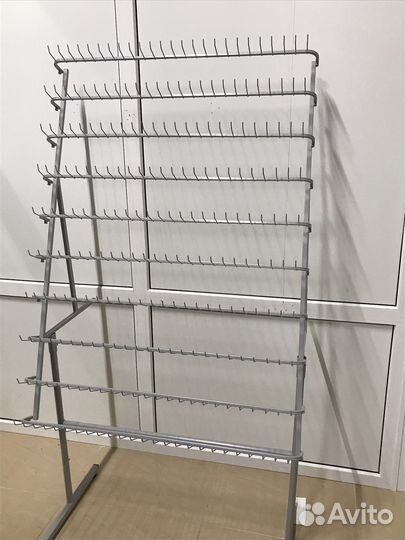 Стойки для мулине, замков, лент. Ящик для денег