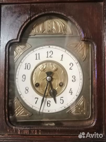 Старинные настенные часы