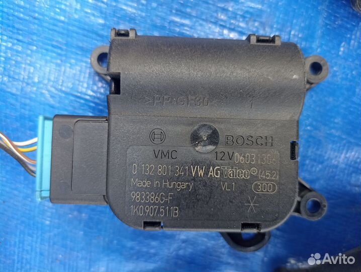 Сервопривод отопителя печки Skoda Octavia A5