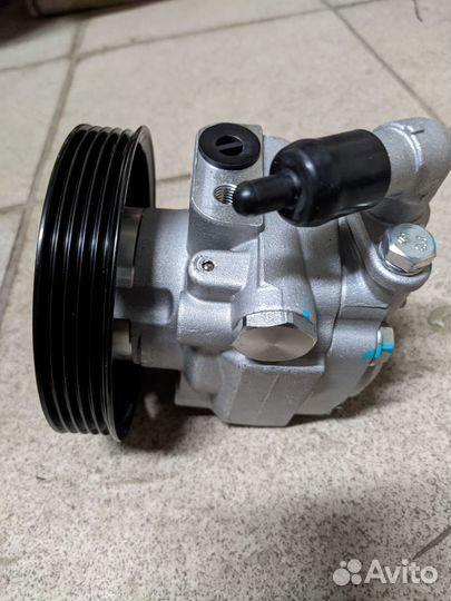 Насос гур Ford S-MAX / Volvo XC70/S80