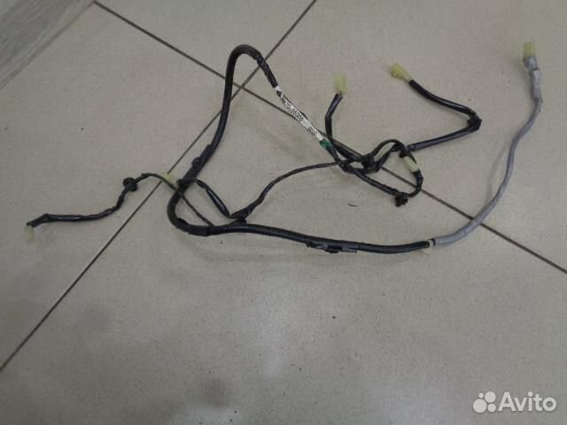 Проводка крышки багажника Suzuki Liana 2001-2007