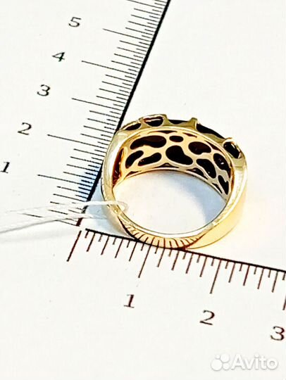 Золотое кольцо с камнем 17р