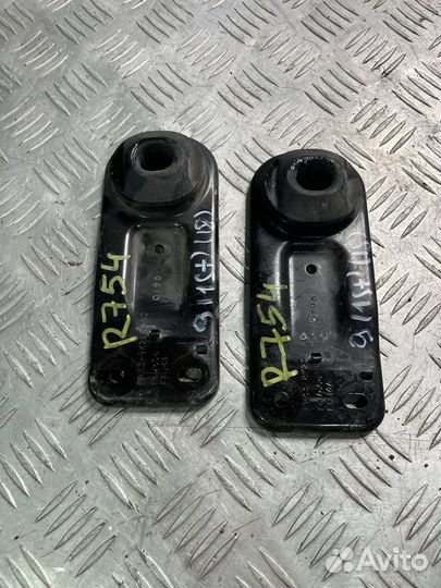 Кронштейн радиатора Ford Mustang