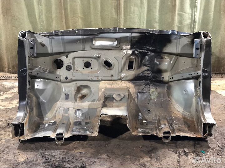 Панель передняя/телевизор (в сборе) Nissan Almera