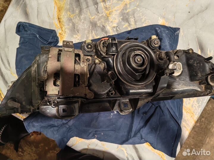 Фара передняя правая BMW E39