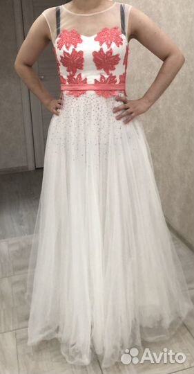 Вечернее платье