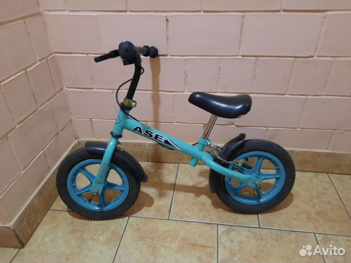 Беговел детский бу