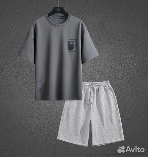 Спортивный костюм