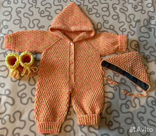 Детский комбинезон (выполнен крючком)