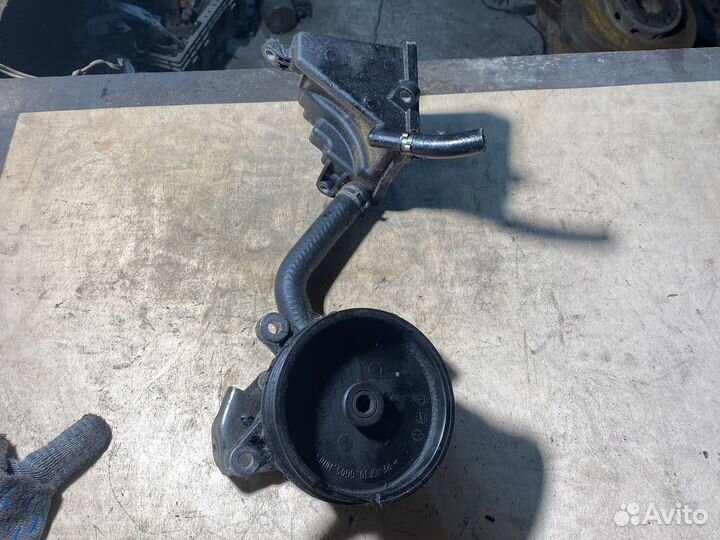 Mercedes W164 M642 насос гидроуселителя